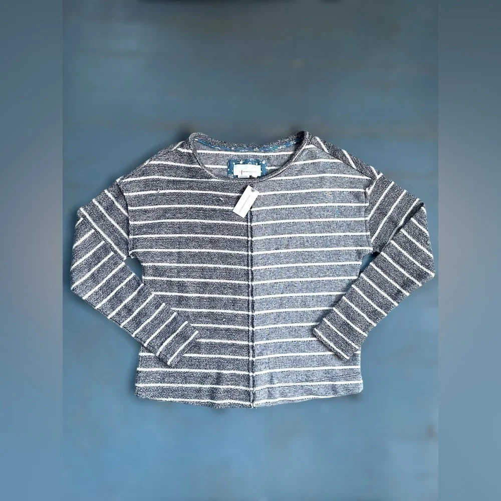 Anthropologie Womens XS Devin Textured Gray & White Striped Sweater Top-Raw Edge